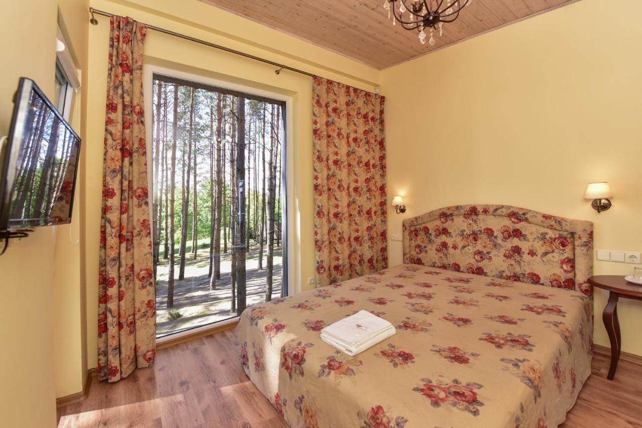 Pusu Takas Hotel Andrioniskis Екстериор снимка