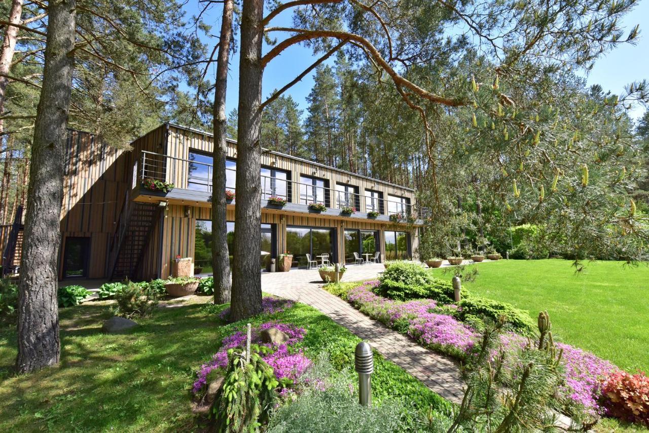 Pusu Takas Hotel Andrioniskis Екстериор снимка