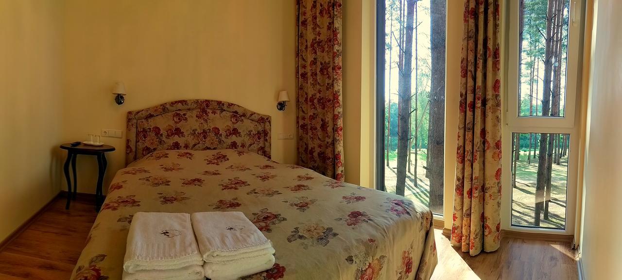 Pusu Takas Hotel Andrioniskis Екстериор снимка